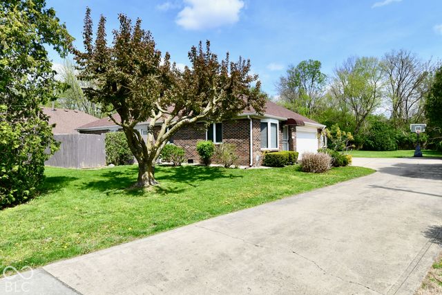 2119 Debello Court, Indianapolis, IN 46214