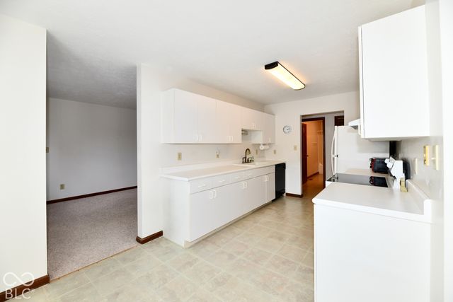 2119 Debello Court, Indianapolis, IN 46214