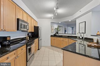 3101 N HAMPTON DR #1201, Alexandria, VA 22302