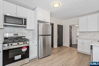 325 Lilac Lane 2, Carlstadt, NJ 07072
