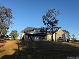 9012 Creekview, Bauxite, AR 72011