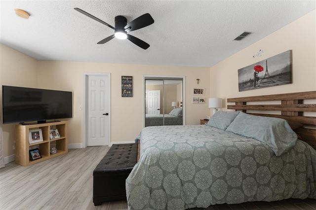 271 INDIAN POINT CIRCLE, Kissimmee, FL 34746