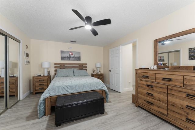 271 INDIAN POINT CIRCLE, Kissimmee, FL 34746