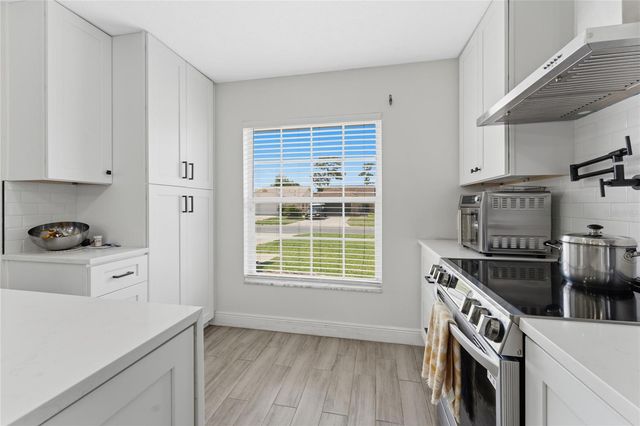 271 INDIAN POINT CIRCLE, Kissimmee, FL 34746