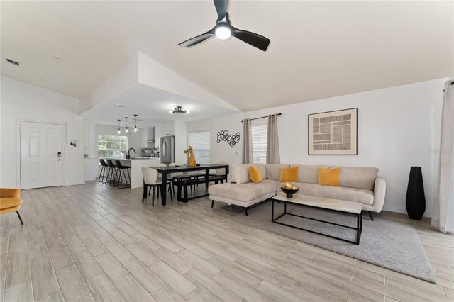 271 INDIAN POINT CIRCLE, Kissimmee, FL 34746