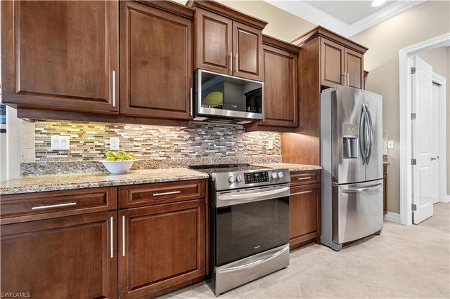 3703 SW 2nd LN, Cape Coral, FL 33991