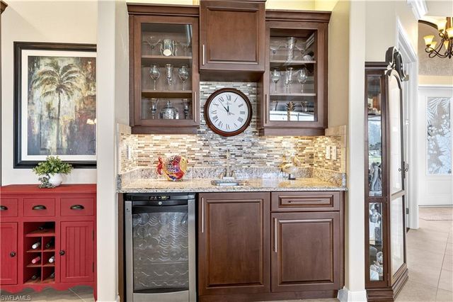 3703 SW 2nd LN, Cape Coral, FL 33991