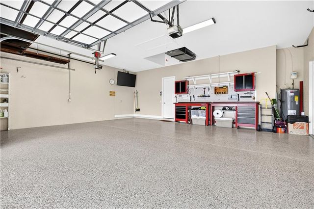 3703 SW 2nd LN, Cape Coral, FL 33991
