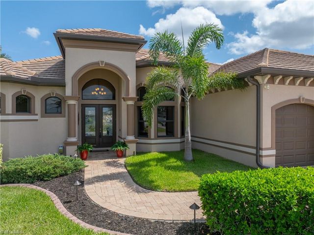3703 SW 2nd LN, Cape Coral, FL 33991