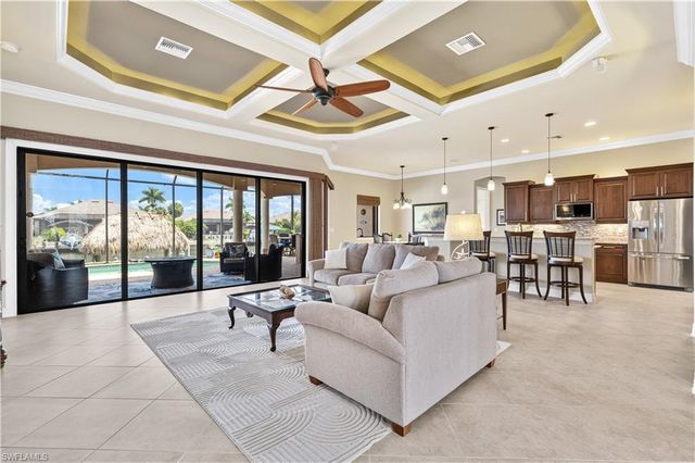 3703 SW 2nd LN, Cape Coral, FL 33991