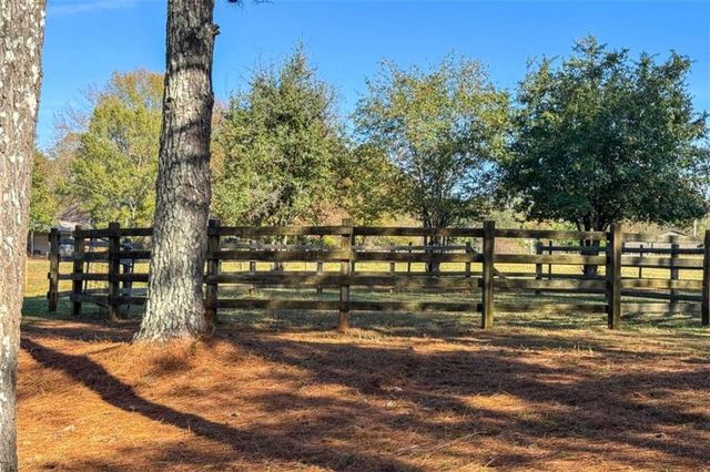 228 Indian Creek Road, Locust Grove, GA 30248