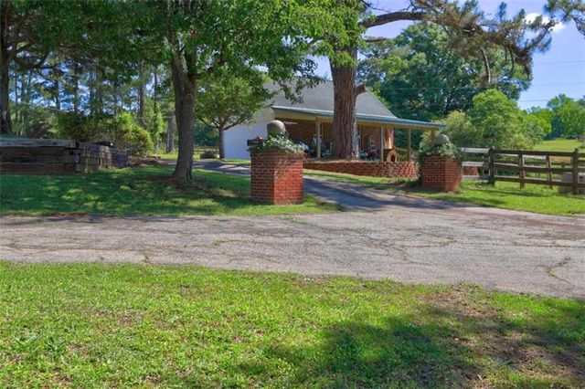 228 Indian Creek Road, Locust Grove, GA 30248