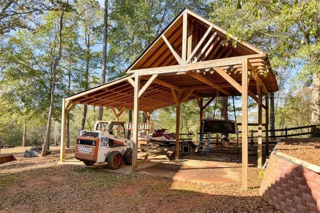 228 Indian Creek Road, Locust Grove, GA 30248