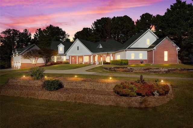 228 Indian Creek Road, Locust Grove, GA 30248