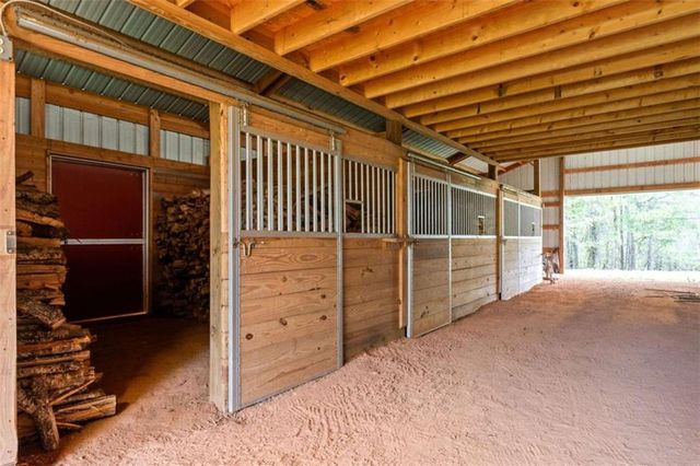 228 Indian Creek Road, Locust Grove, GA 30248