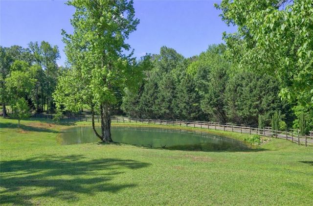 228 Indian Creek Road, Locust Grove, GA 30248