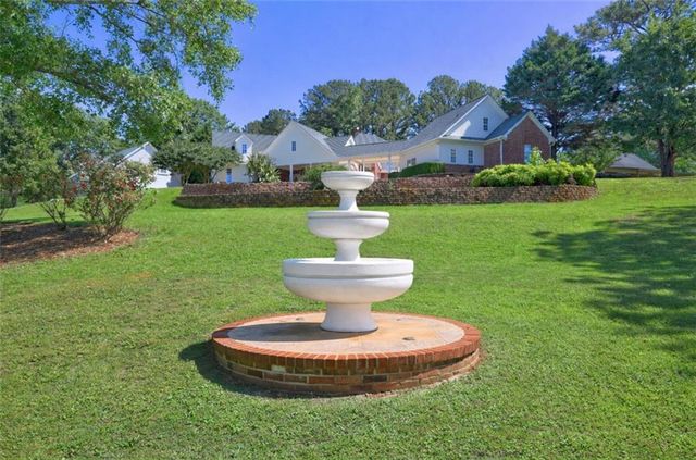 228 Indian Creek Road, Locust Grove, GA 30248