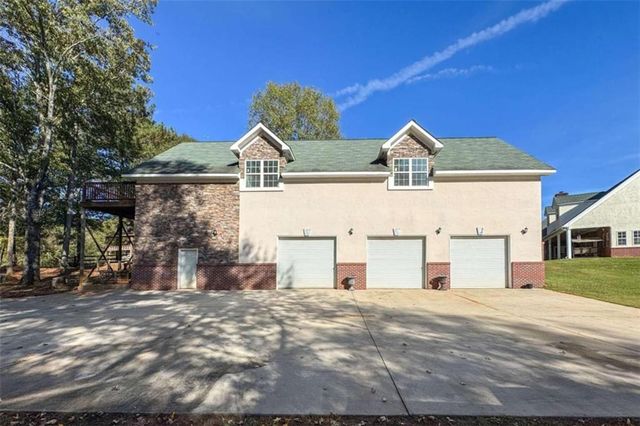 228 Indian Creek Road, Locust Grove, GA 30248