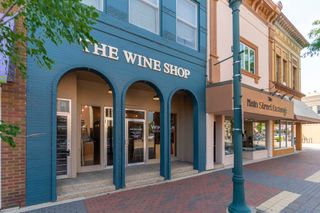 305 Main Street, Cedar Falls, IA 50613
