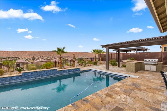 1227 Dome Peak Circle, Mesquite, NV 89034