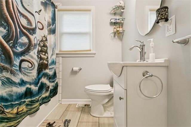 118 Cynthia DR, Hampton, VA 23666