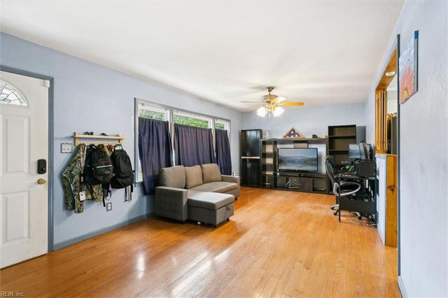 118 Cynthia DR, Hampton, VA 23666