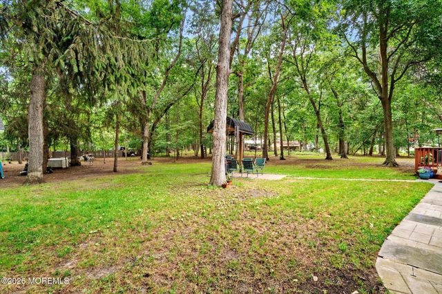 4 Pine Tree Drive, Westampton, NJ 08060