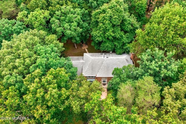 4 Pine Tree Drive, Westampton, NJ 08060
