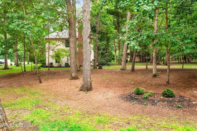 4 Pine Tree Drive, Westampton, NJ 08060