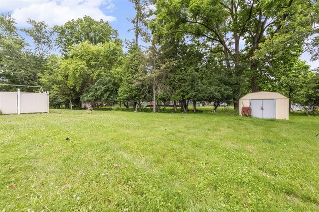 24319 Tamarack Trail, Southfield, MI 48075