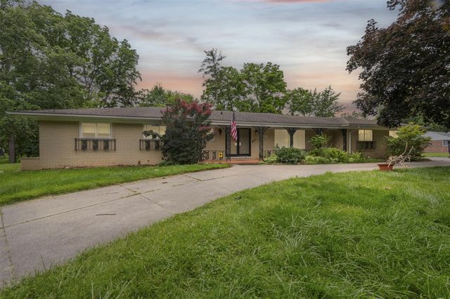 24319 Tamarack Trail, Southfield, MI 48075