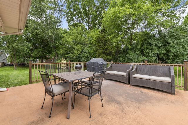 24319 Tamarack Trail, Southfield, MI 48075