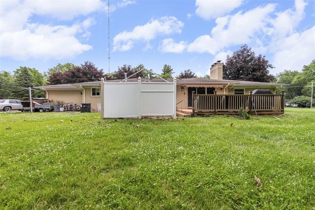 24319 Tamarack Trail, Southfield, MI 48075