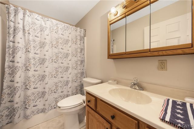 1267 State Route 49, Constantia, NY 13044