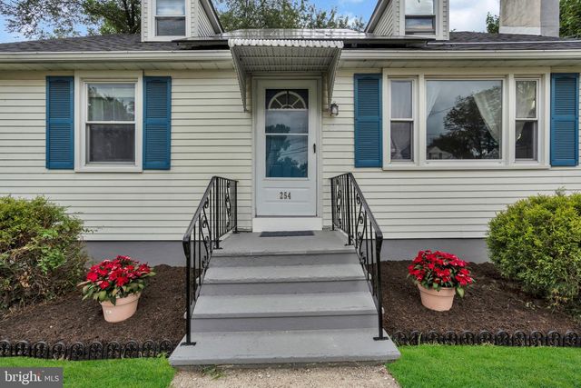 254 CALIFORNIA AVE, Hamilton, NJ 08619