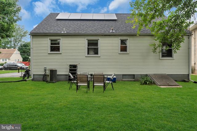 254 CALIFORNIA AVE, Hamilton, NJ 08619
