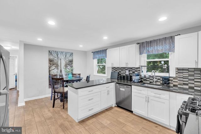 254 CALIFORNIA AVE, Hamilton, NJ 08619