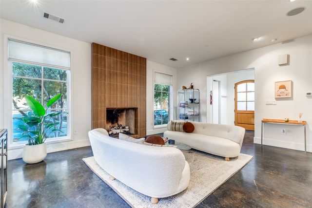 3816 Hawthorne Avenue B, Dallas, TX 75219