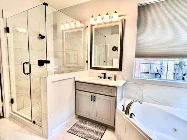 3 E Night Heron Place, The Woodlands, TX 77382