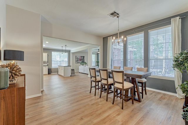 3 E Night Heron Place, The Woodlands, TX 77382