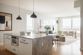 243 Condor St #4, Boston, MA 02128