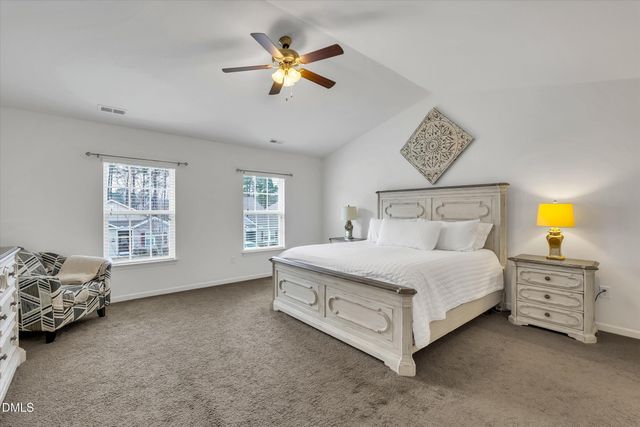 100 N Great White Way, Clayton, NC 27527