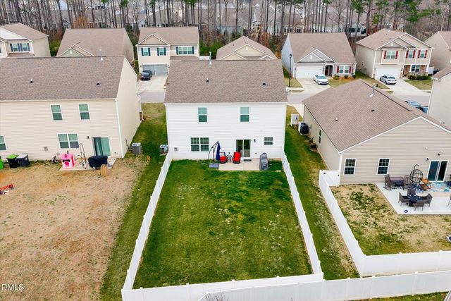 100 N Great White Way, Clayton, NC 27527