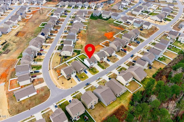 100 N Great White Way, Clayton, NC 27527