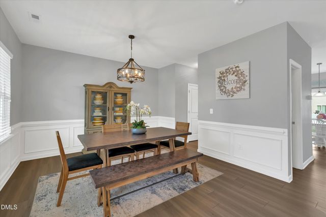 100 N Great White Way, Clayton, NC 27527