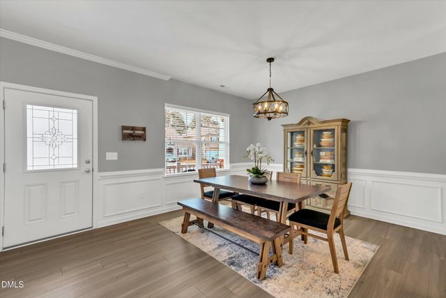 100 N Great White Way, Clayton, NC 27527