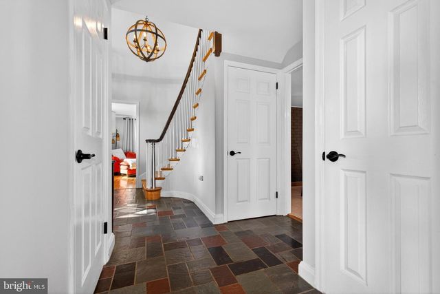 264 E PADONIA RD, Lutherville Timonium, MD 21093