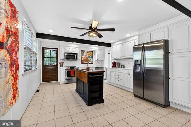 264 E PADONIA RD, Lutherville Timonium, MD 21093
