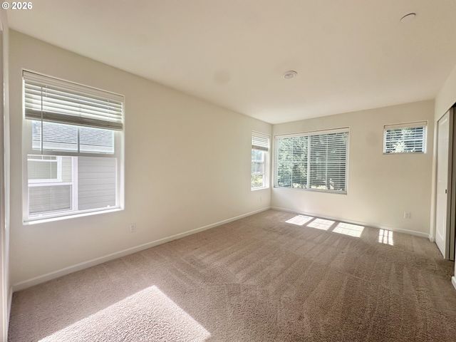 64 Ne 134TH Pl, Portland, OR 97230