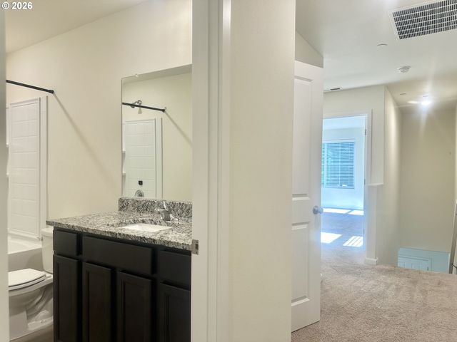 64 Ne 134TH Pl, Portland, OR 97230